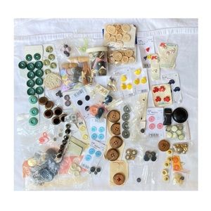 Vintage buttons sewing crafts button collection metal buttons childrens buttons​